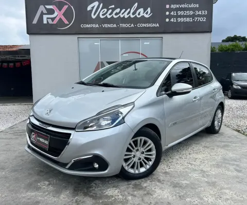 Peugeot  208 allure 1.6 automatico, ano 2017 excelente conforto e segurança.