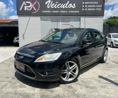  Ford Focus 2.0 16V, ano 2009. Conforto, potência e estabilidade em um só carro!