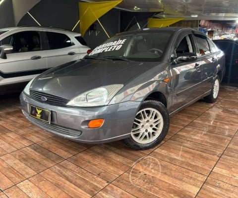 FORD FOCUS 2.0 GHIA 16V GASOLINA 4P MANUAL