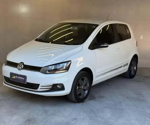 Volkswagen Fox W/ CONNECT MB - Branca - 2019/2019
