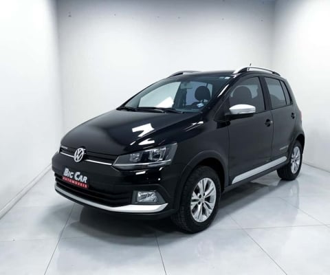 Volkswagen CrossFox  1.6 Flex 16V  - Preta - 2016/2017