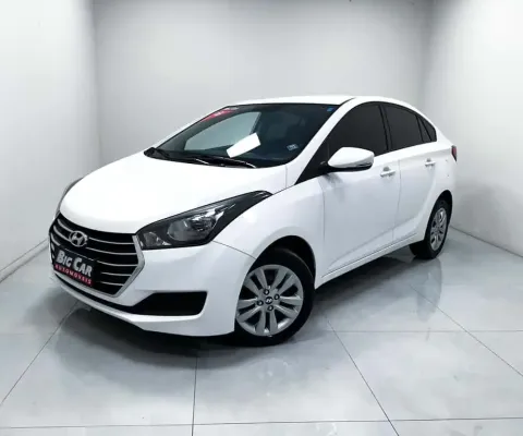 Hyundai HB20S Comfort Plus 1.0 Flex 12V Mec.  - Branca - 2017/2018