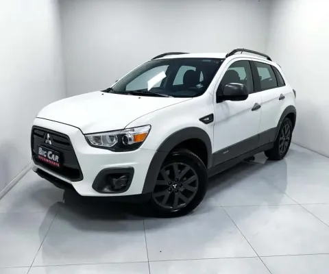 Mitsubishi ASX OUTDOOR 2.0 4x2 16V 160cv Aut.  - Branca - 2016/2016