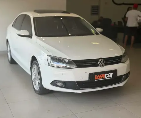 VOLKSWAGEN JETTA Highline 2.0 TSI 16V 4p Tiptronic