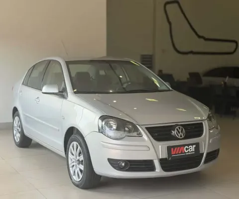 VOLKSWAGEN POLO Sedan 1.6 Mi Total Flex 8V 4p