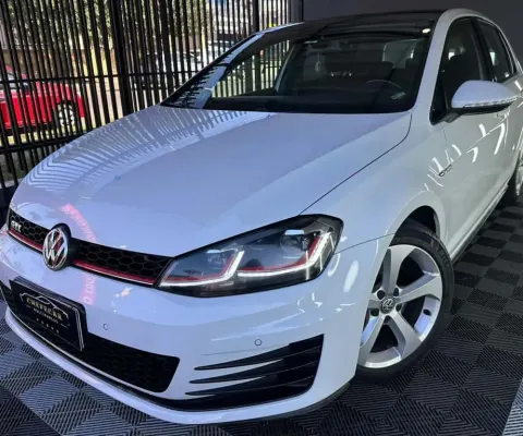 VOLKSWAGEN GOLF GTI AD 2015