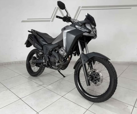 Honda Xre 300 sahara 2024