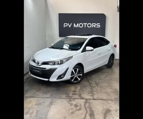 Toyota Yaris XLS Connect 1.5 Aut - Branca - 2021/2022