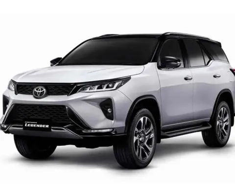 Toyota Hilux sw4 2025 2.8 d-4d turbo diesel diamond 7l 4x4 automático