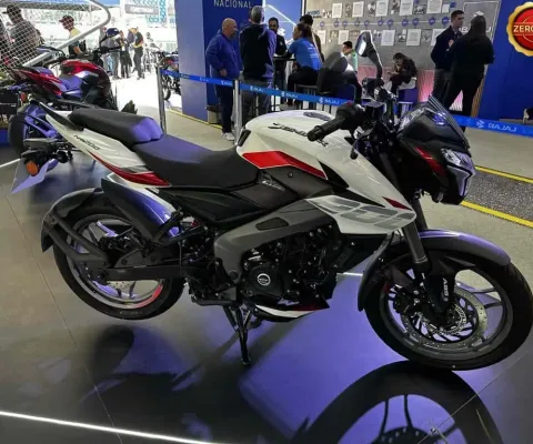 Bajaj Dominar 200 2025