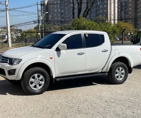 MITSUBISHI L200 TRITON Triton HLS 2.4 Flex 16V CD Mec.