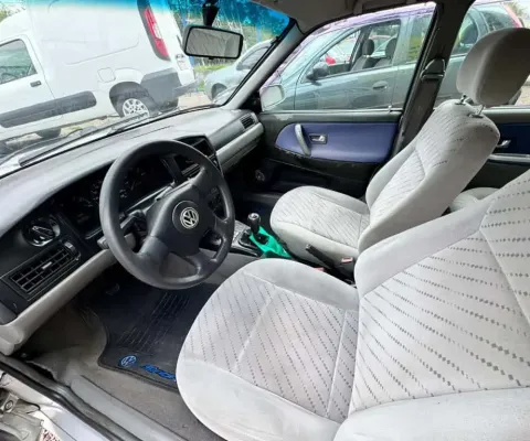Volkswagen Santana 2001 1.8 mi 8v gasolina 4p manual