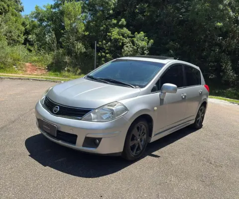 Nissan tiida 18sl flex 2013