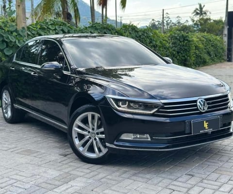 Volkswagen Passat Highline 2.0 TSI 220cv Tip.  - Preta - 2016/2017