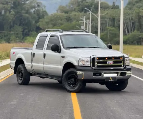 Ford F-250 XLT 3.9 4x4 CD TB Diesel  - Prata - 2006/2007