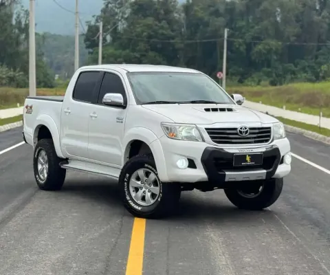 Toyota Hilux CD SRV D4-D 4x4 3.0 TDI Diesel Aut  - Branca - 2012/2012