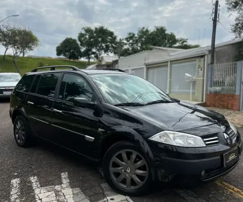 MEGANE GRAND TOUR  * Motor: 1.6 * Combustível: Flex * Km: 146.000 * Ano: 2012