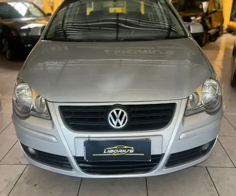 Volkswagen Polo Sedan 1.6 flex   ️ Ano: 2008 ️ Completo  ️ Direção hidráulica 