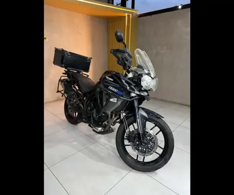 TRIUMPH TIGER 800 XR