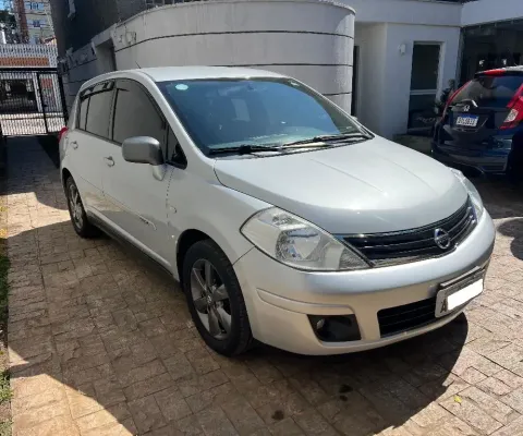 Nissan Tiida 1.8 S Flex 2013 | Só 145.000 km | Conservadíssimo!