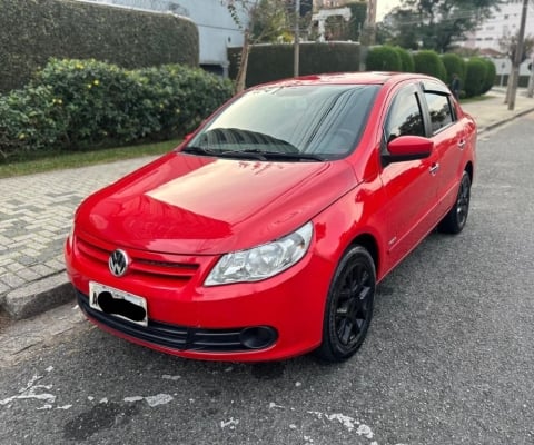 31.900,00 / VOYAGE FLEX 1.0 2013 VERMELHO c/ DIREÇÃO HIDRAULICA