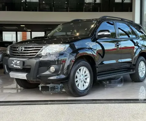 Toyota Hilux sw4 2014 3.0 srv 4x4 7 lugares 16v turbo intercooler diesel 4p automático