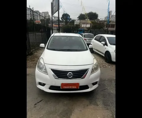 NISSAN VERSA 16SL FLEX 2014