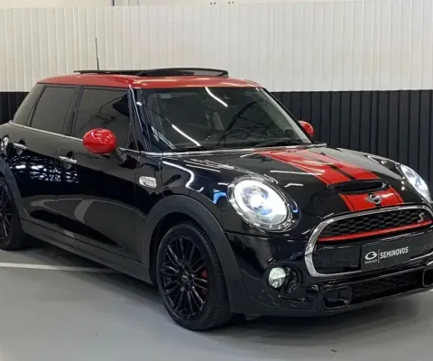O MINI Cooper S Top John Cooper Works 2016 