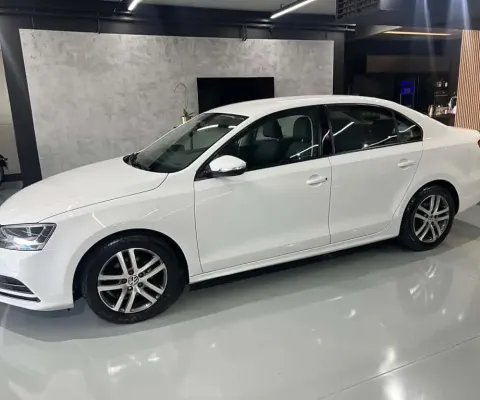 VOLKSWAGEN JETTA CL AA 2015