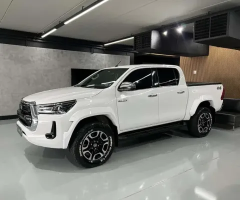 TOYOTA HILUX CD SRX PLUS 2024