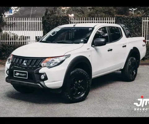 MITSUBISHI TRITON SPO OUTDOOR M 2025