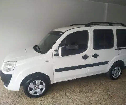 Doblo 1.4 7 lugares 
