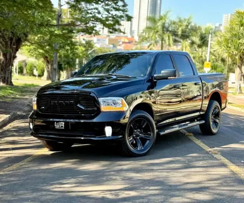 RAM CLASSIC LARAMIE NIGHT ED. 5.7 4X4 AUT. 2023