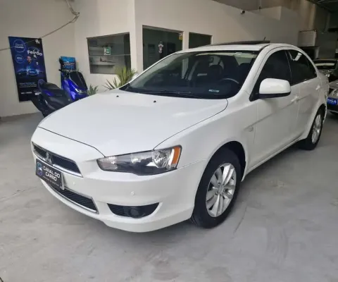 Mitsubishi Lancer 2.0 HLE 16V COM TETO - Branca - 2015/2016