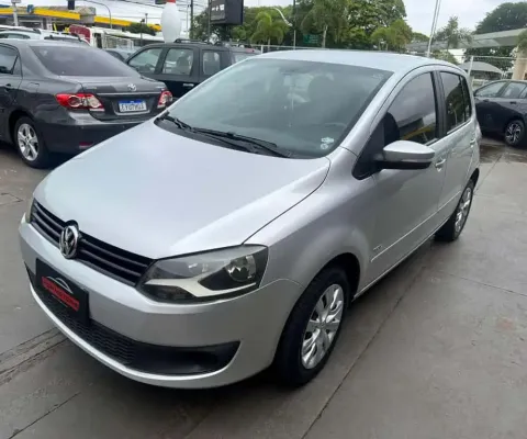 Volkswagen Fox 1.0  - Prata - 2012/2013