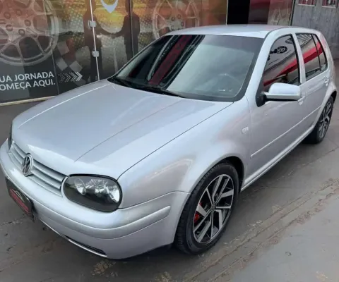 Volkswagen Golf 1.6 - Prata - 2000/2001