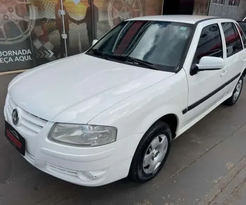 Volkswagen Gol GIV Completo - Branca - 2013/2014