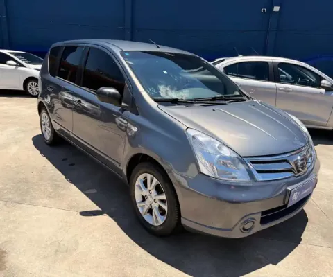 Nissan livina 16s 2013