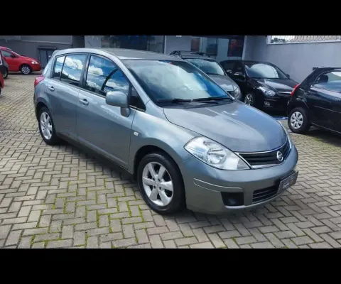 Nissan tiida 18s flex 2013