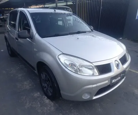 SANDERO 1.0 2011 AR+DIREÇÃO
