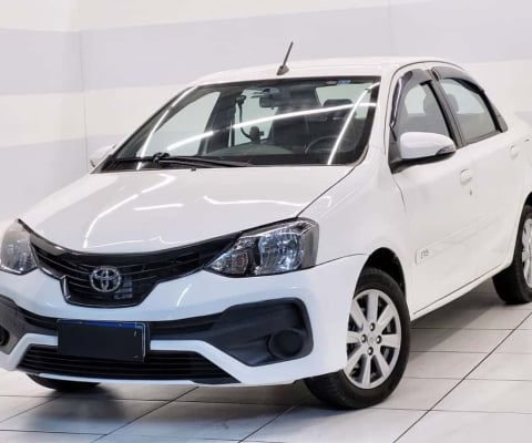 Toyota Etios 2019 1.5 x plus sedan 16v flex 4p automático
