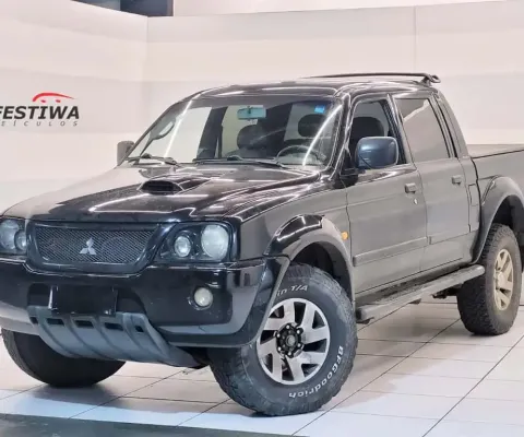Mitsubishi L200 2004 2.5 sport hpe 4x4 cd 8v turbo intercooler diesel 4p automático