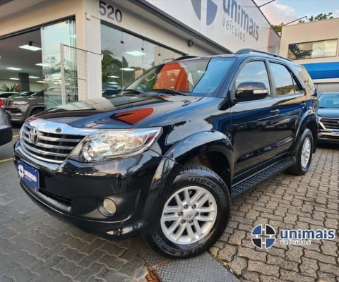 TOYOTA HILUX SW4 2.7 SR 7 LUGARES 4X2 16V FLEX 4P AUTOMÁTICO