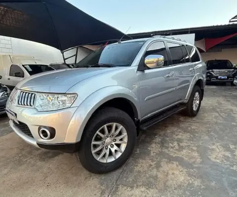 MITSUBISHI PAJERO DAKAR 3.2 HPE 4X4 7 LUGARES 16V TURBO INTERCOOLER DIESEL 4P AUTOMÁTICO