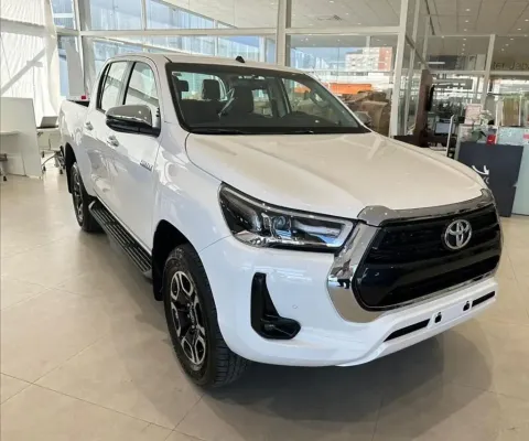 Toyota Hilux Srv Led 2.8 D-4d Tbo Diesel Cd 4x4 Aut.okm2025