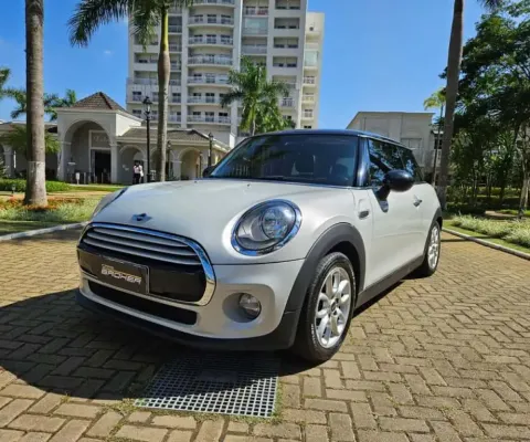 Mini Cooper 2015 1.5 12v turbo gasolina 2p automático