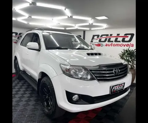 TOYOTA HILUX SW4 SRV 4X4 2015