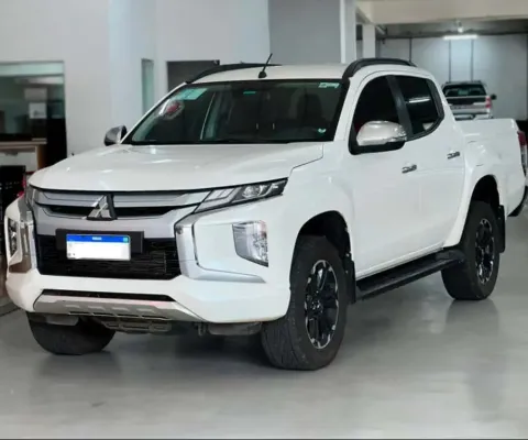 Mitsubishi L200 TRITON 2.4 TURBO DIESEL 4X4 AT SPORT HPE