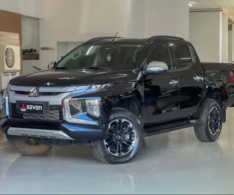 Mitsubishi L200 TRITON 2.4 16V TURBO DIESEL SPORT HPE CD 4P 4X4 AUTOMÁTICO