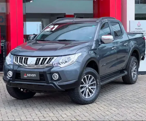 Mitsubishi L200 TRITON 2.4 16V TURBO DIESEL OUTDOOR HPE-S CD 4X4 AUTOMÁTICO